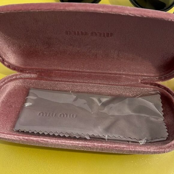 Miu Miu Two Tone/Grey Mirrored SMU 50R Cat-Eye Sunglasses - Picture 7 of 15